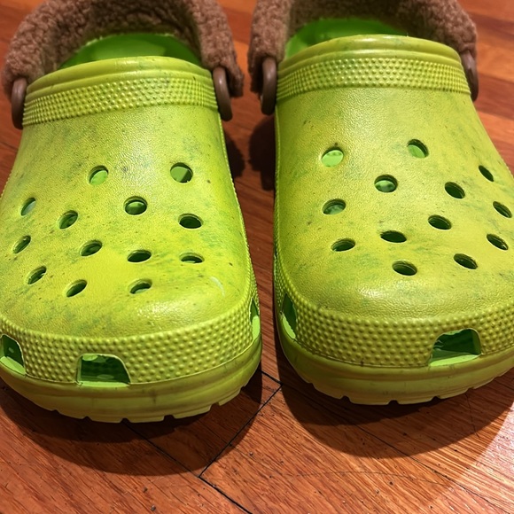Shrek Crocs - Picture 6 of 7